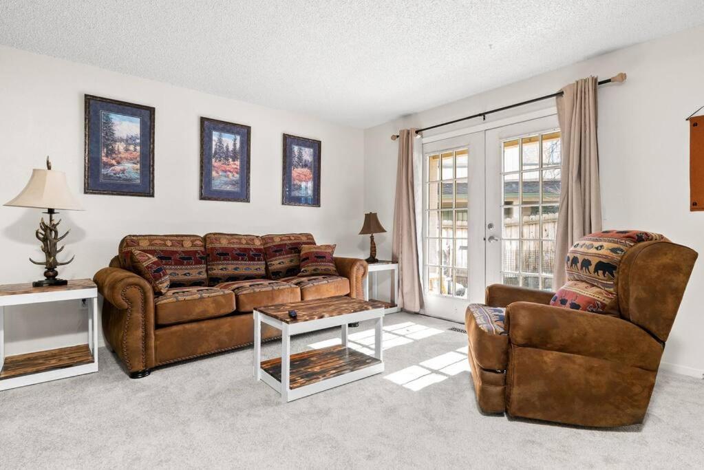 Moose Meadows- Near The Airport, Centrally Located Anchorage Exteriér fotografie