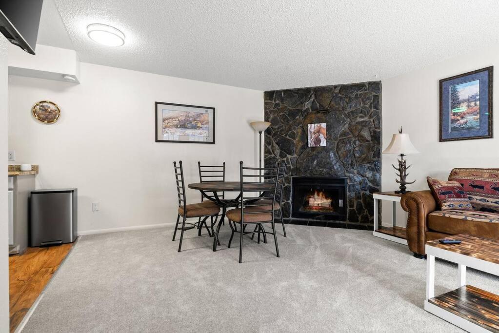 Moose Meadows- Near The Airport, Centrally Located Anchorage Exteriér fotografie